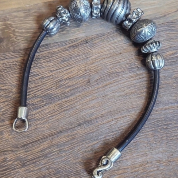 Vintage Silver Tone Beaded Black Leather Cord Bracelet, Magnetic Closure - Picture 3 of 6